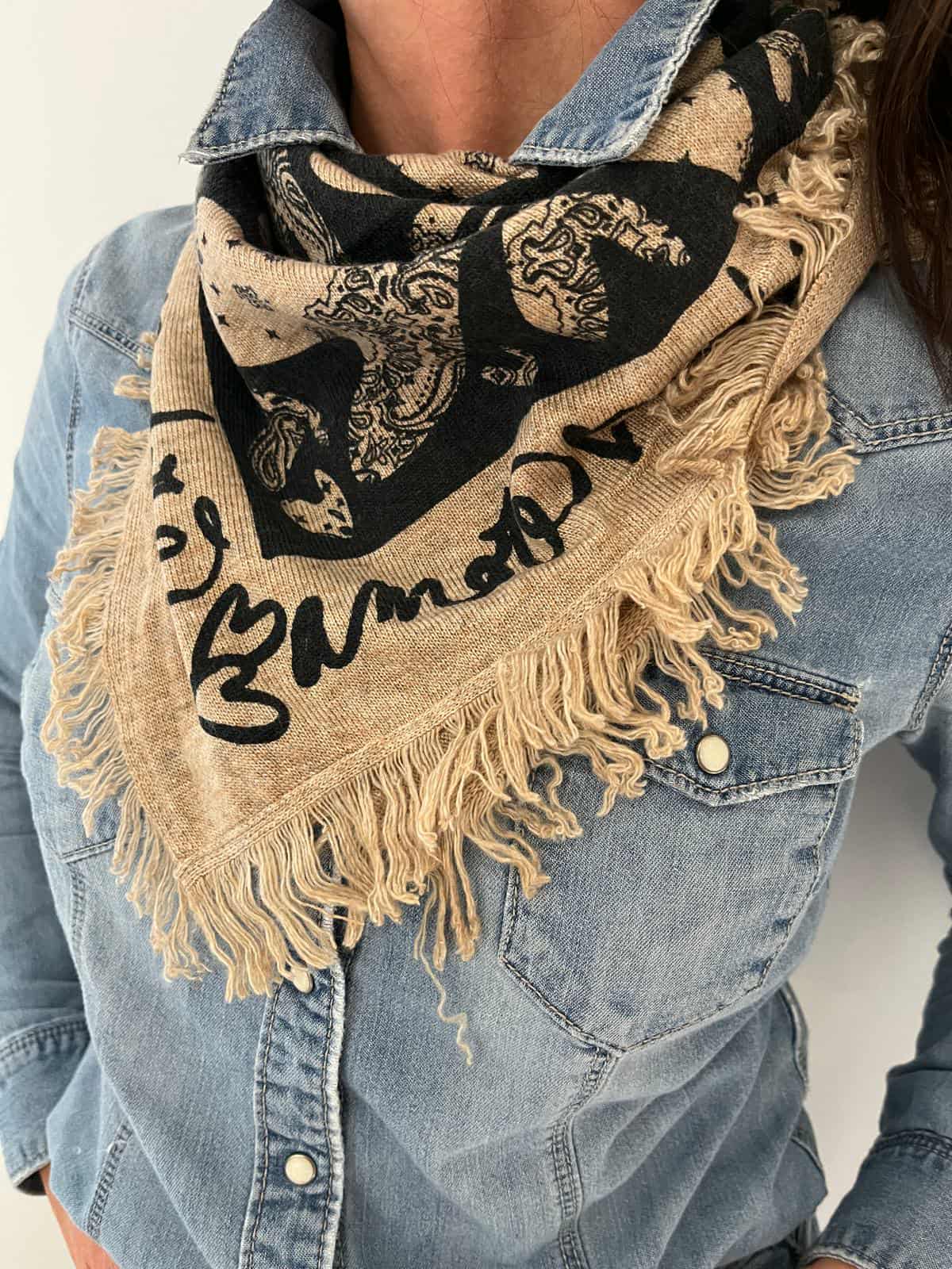 Grand Foulard coeurs Beige