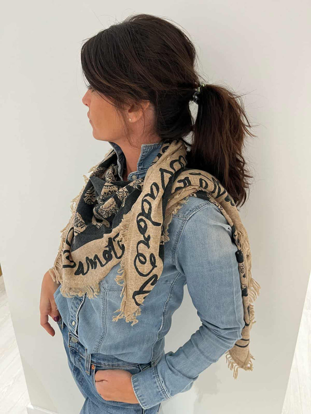 Grand Foulard coeurs Beige