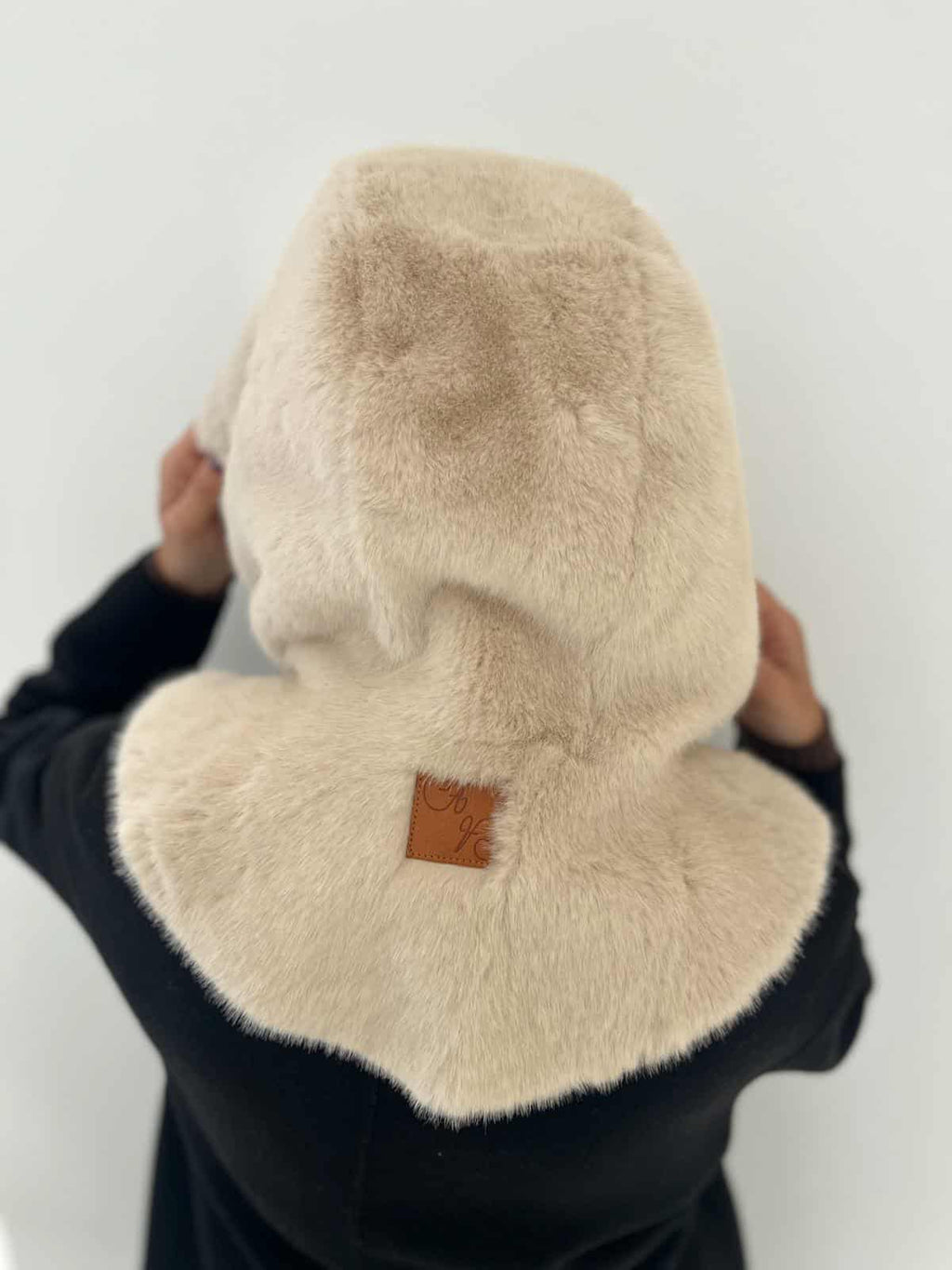 Cagoule / capuche fausse fourrure