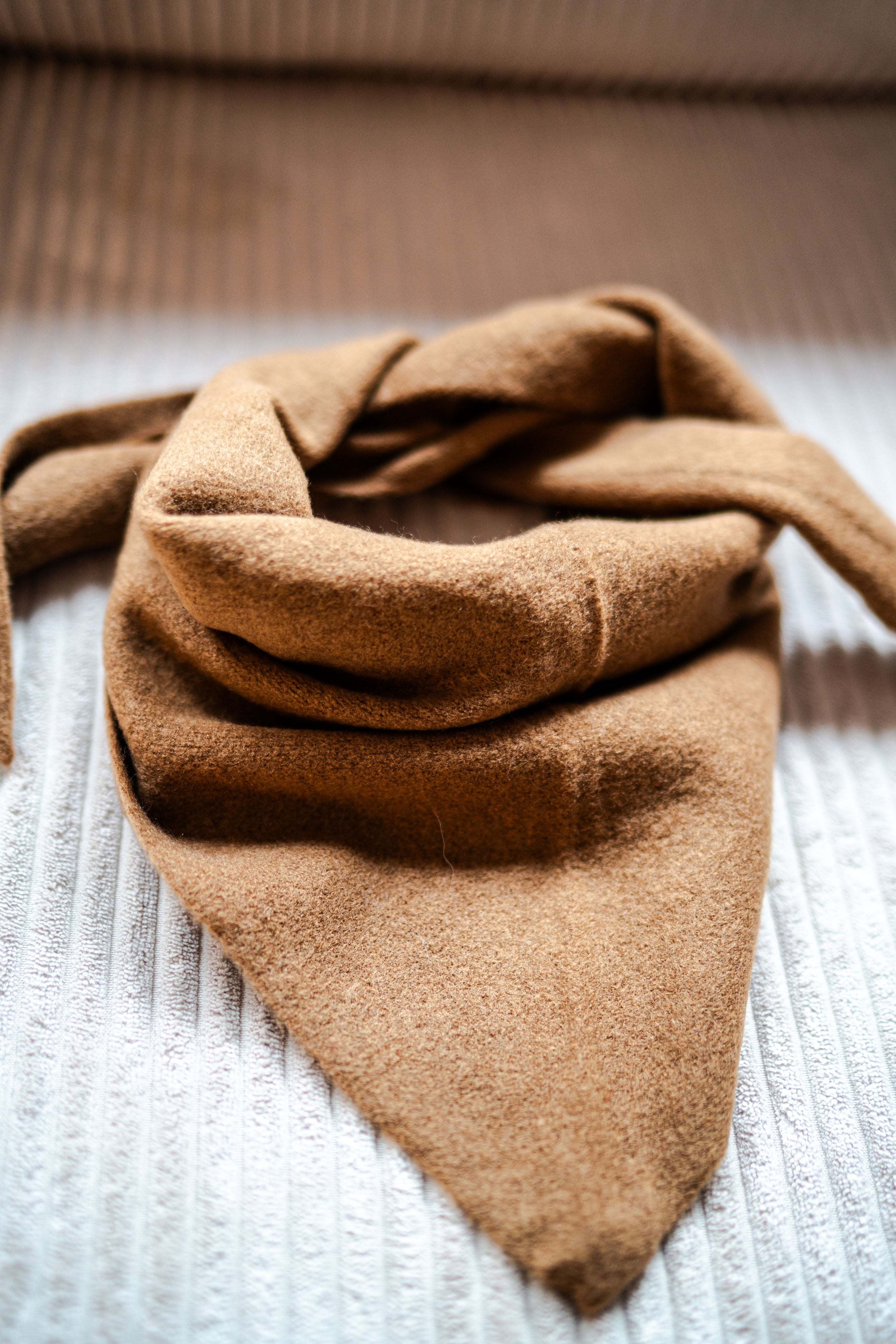 Foulard en laine Camel