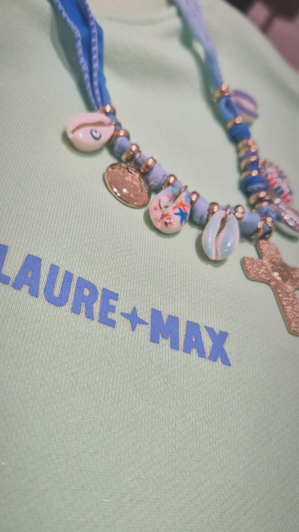 Collier Croix Bleu